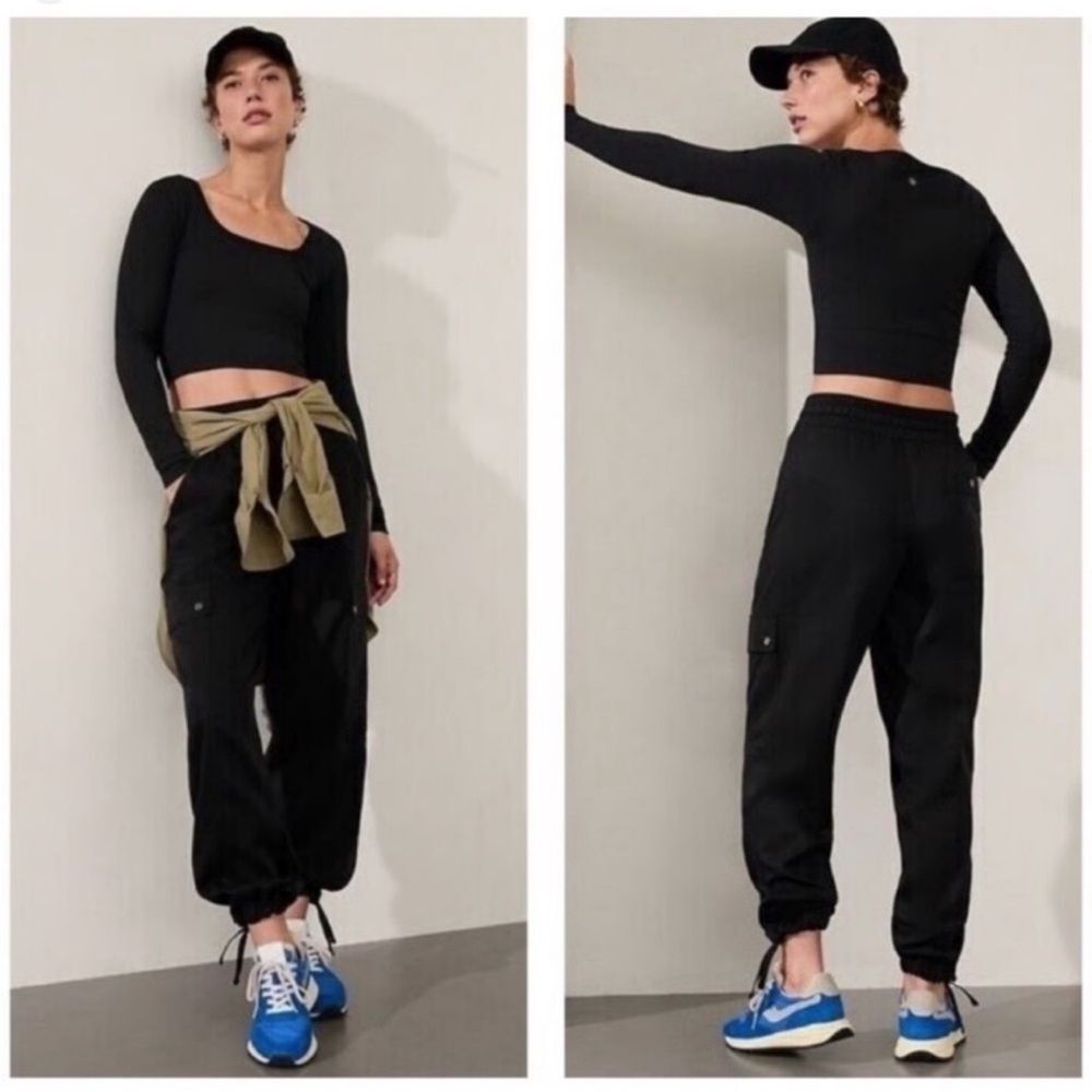 Athleta Black Celestial Utility Pant Joggers in Black Size Small New With Tags